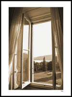 Poster: ITALY - Window in Tuscany, av A chapter 5 - Caro-lines