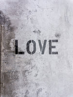 Poster: Love, concrete, av Grafiska huset